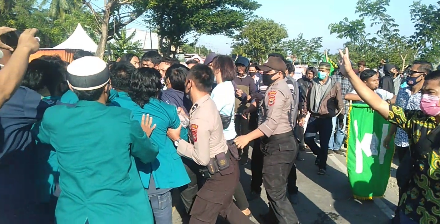 Aksi Solidaritas HPMT Ricuh, Manajer PLN Rayon Jeneponto di Desak Mundur dari Jabatannya