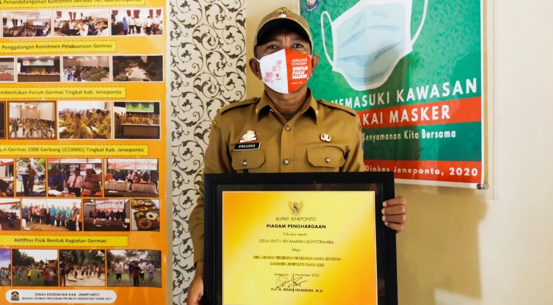 Peringatan HKN ke-56, Pemdes Lentu Terima 2 Penghargaan