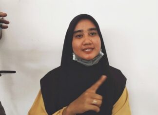 Manajer SPBU 74.92301, Ayu Andira