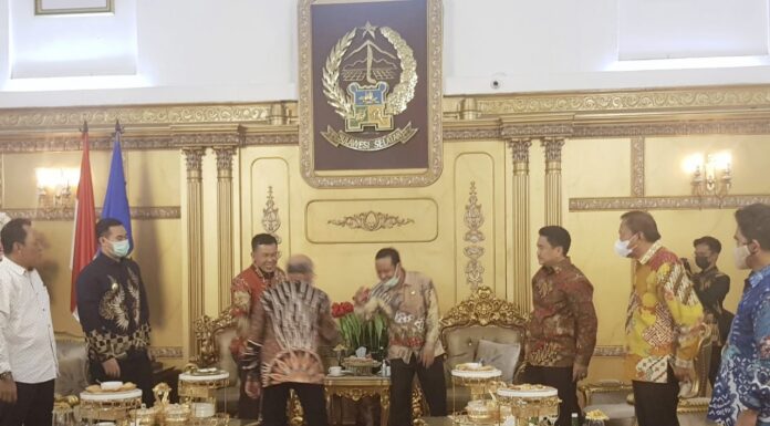 Bupati Jeneponto Ratas Plt Gubernur Sulsel, ini yang Dibahas Bupati