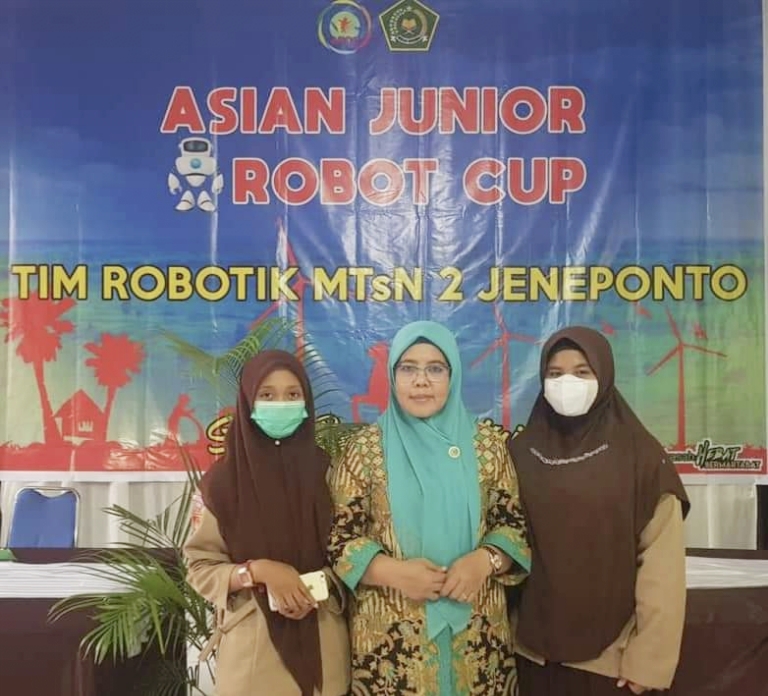 Tim Robotik MTsN 2 Jeneponto Raih Juara Internasional Ajang AJR 2021