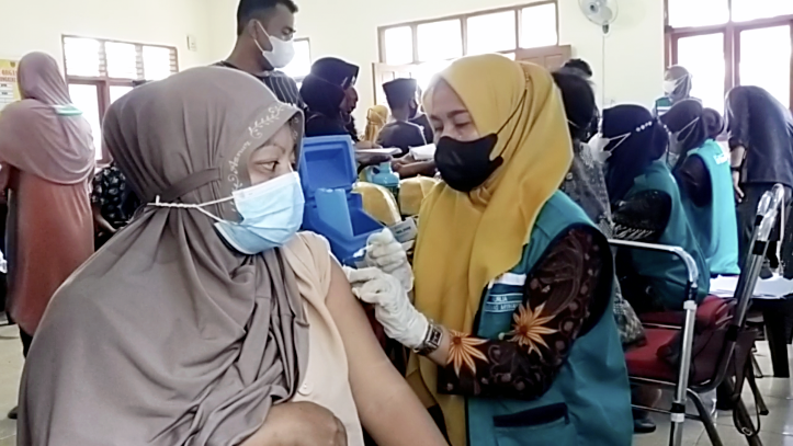 Karang Taruna Jeneponto Gelar Vaksinasi di Kecamatan Arungkeke, 316 Warga Divaksin