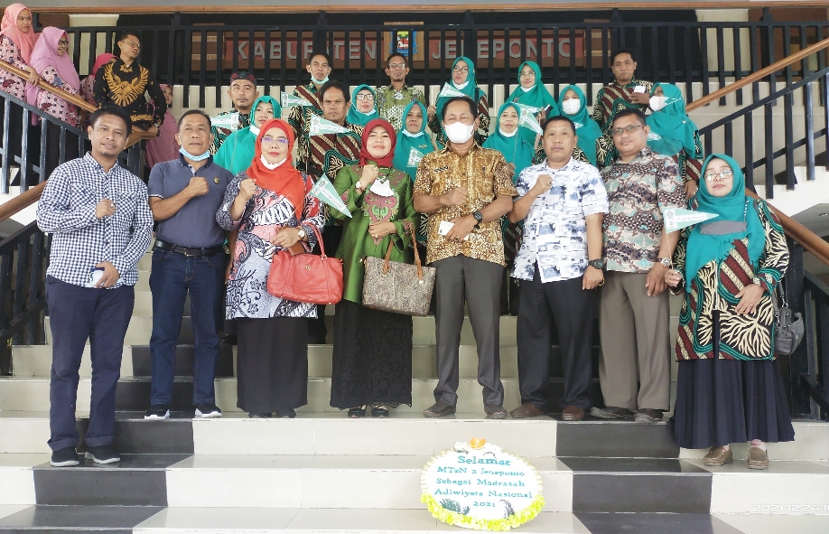 Di Akhir 2021, MTsN 2 Jeneponto Raih Adiwiyata Nasional