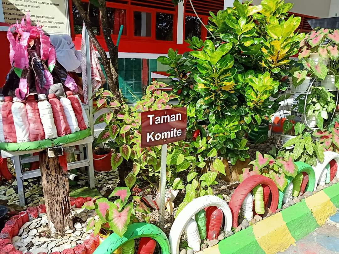 SDN 30 Bangkala Berbenah Menuju Sekolah Adiwiyata
