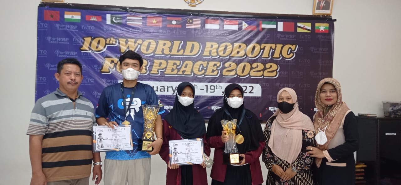 Tim Robotik MTsN 2 Jeneponto Raih Emas di Ajang Internasional 10th World Robotic For Peace