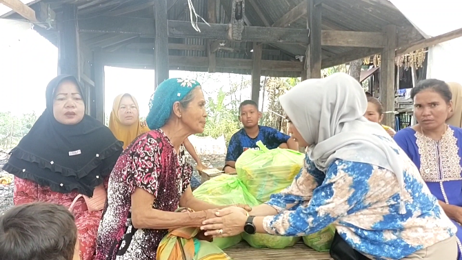 Wakil Ketua DPRD Jeneponto, Irmawati Sambangi Korban Kebakaran di Ka'nea