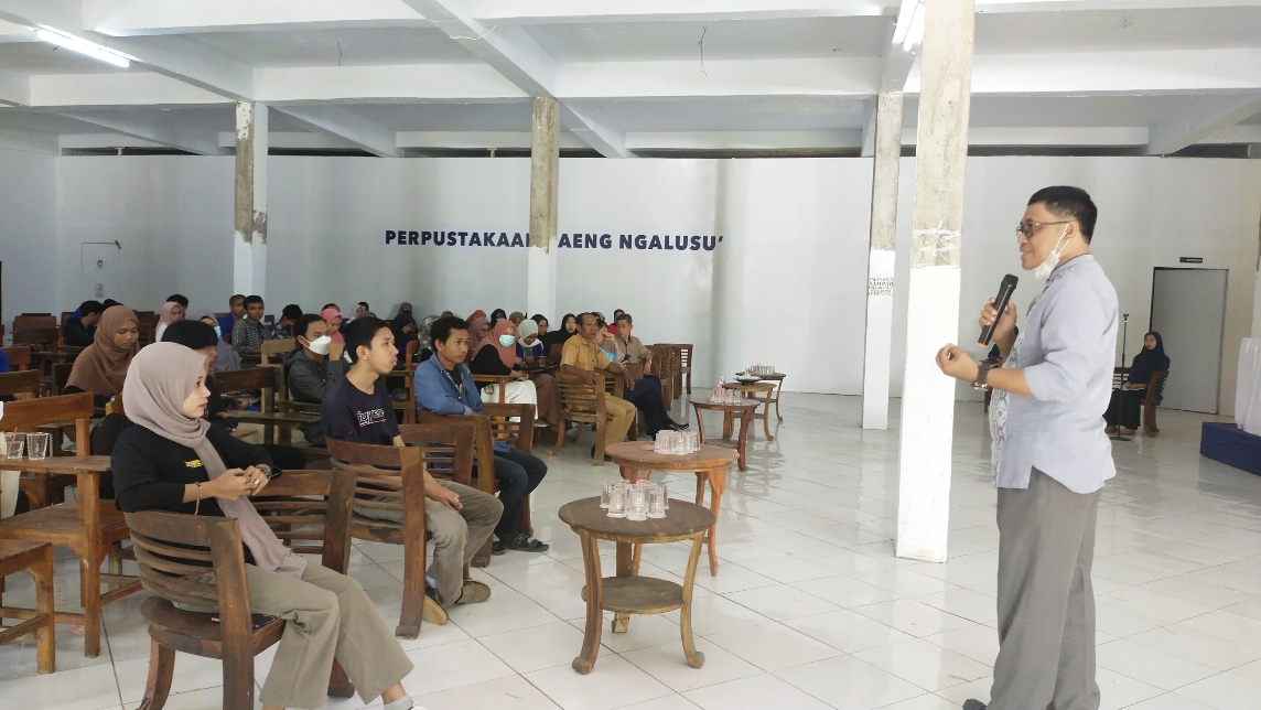 Ketua Fraksi PAN, Hanafi Sewang Jadi Pemateri pada Kuliah Umum DPM STIE YAPTI Jeneponto
