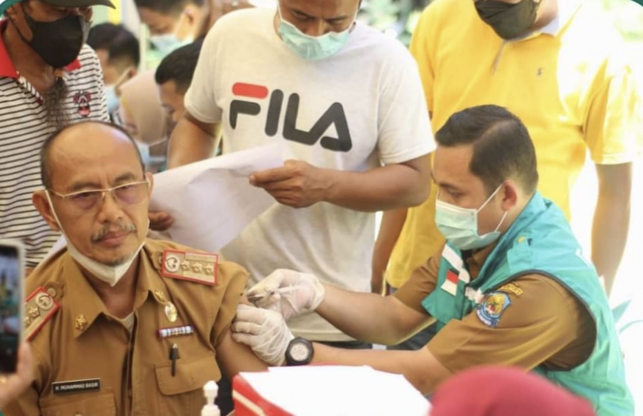 Bupati, Kajari, Ketua TP PKK Jeneponto Hingga Kepala OPD Disuntik Vaksin Booster