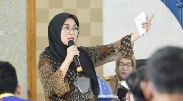 Ketua TP PKK Jeneponto Paparkan Materi Soft Skill pada Pelatihan Kejuruan di UPT BLK Ketua