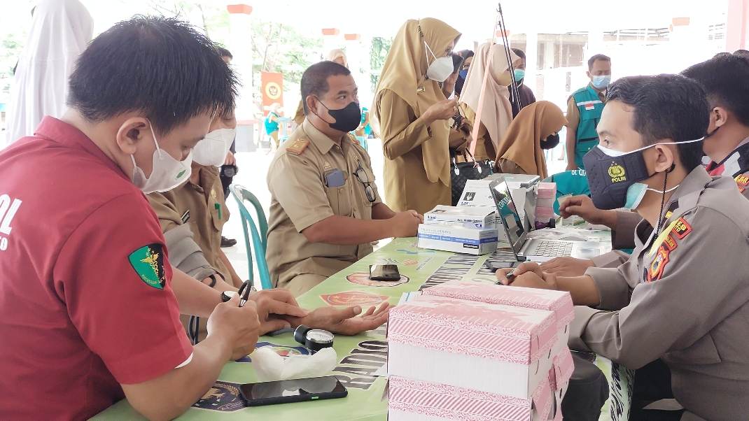 Binda Sulsel Bersama Pemkab, TNI dan Polri Laksanakan Vaksinasi Massal di Jeneponto
