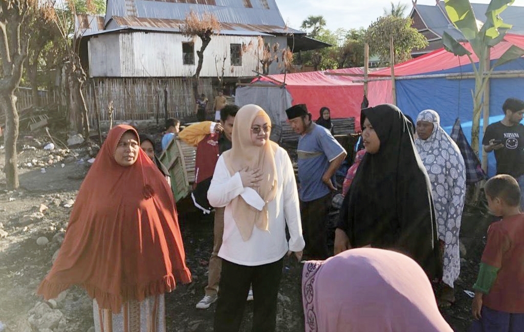 Legislator Gerindra, Vonny Ameliani Bantu Korban Kebakaran di Jeneponto