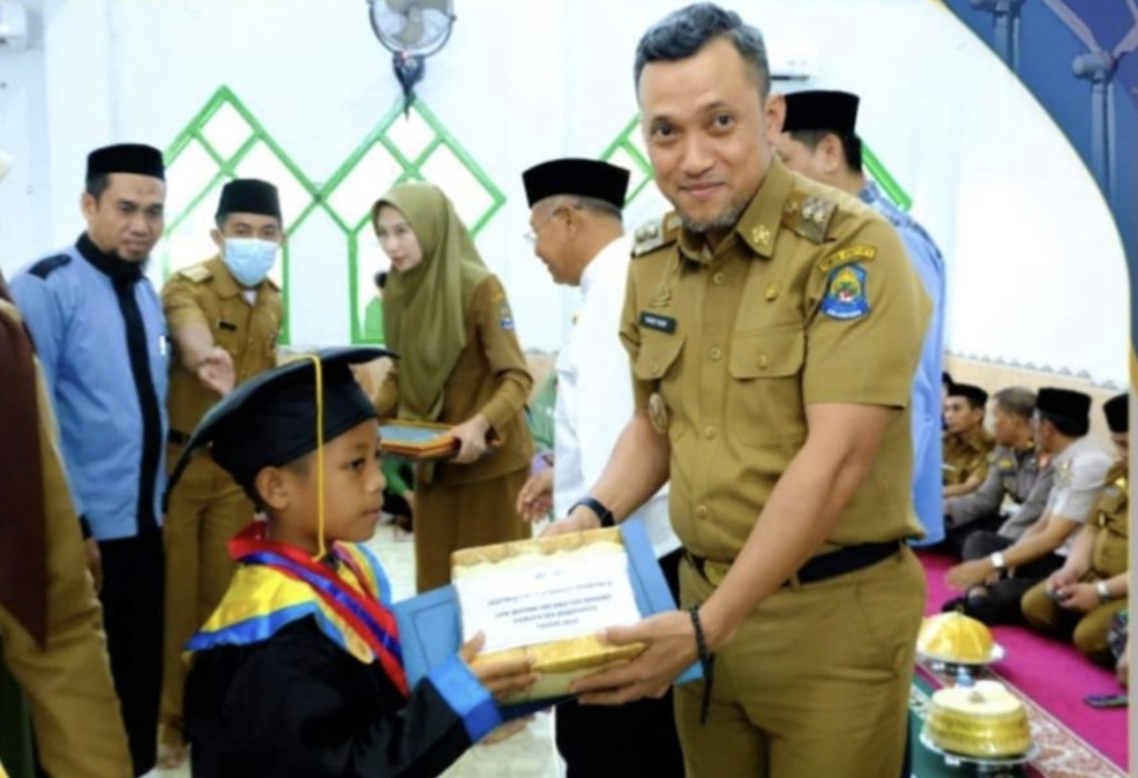 Wisuda 1.313 Santri, Bupati Jeneponto Sebut BKPRMI telah Membuahkan Hasil yang Signifikan
