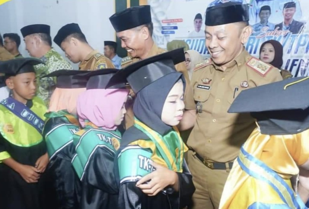 Wisuda 1.313 Santri, Bupati Jeneponto Sebut BKPRMI telah Membuahkan Hasil yang Signifikan