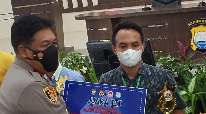 Jurnalis Perwakilan Polres Jeneponto Juara 3 Lomba Domino yang Dilaksanakan Polda Sulsel Jurnalis Perwakilan Polres