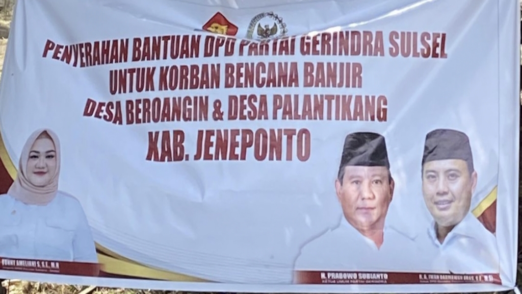 Vonny Ameliani Serahkan Bantuan DPD Gerindra Sulsel Kepada Korban Banjir di Jeneponto