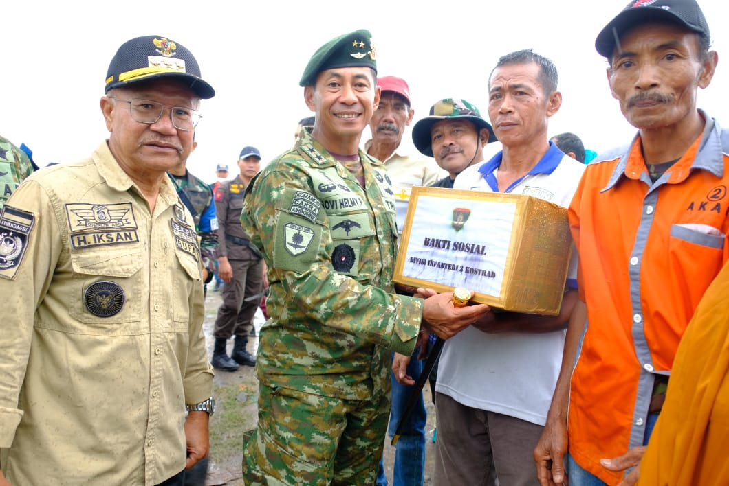 Pangdivif 3 Kostrad Tinjau Latjungar Static, Bupati Iksan Iskandar Harap ini