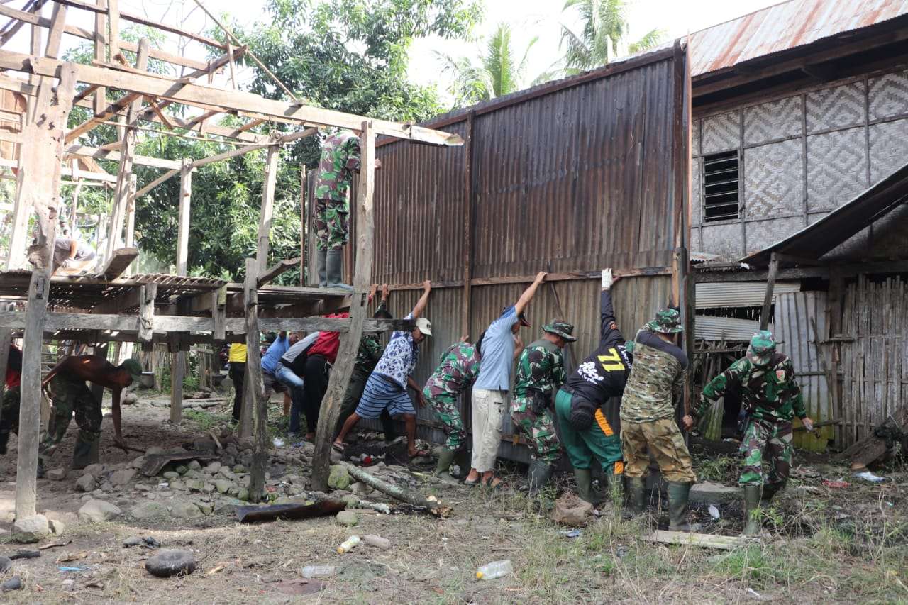 Wujudkan Mimpi Lansia 98 Tahun, Satgas TMMD 116 Kodim Jeneponto Bangun Rumah Kamange