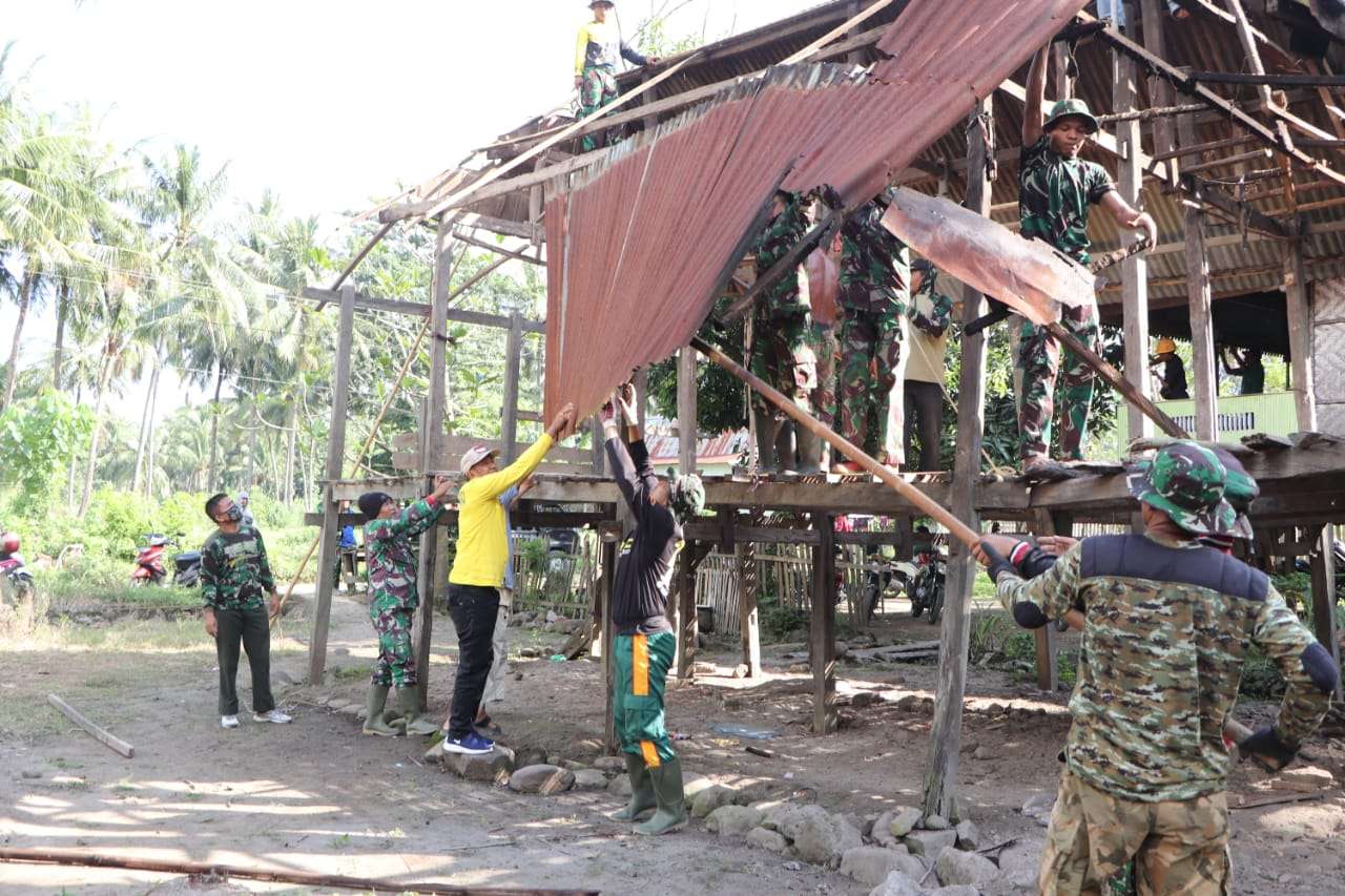 Wujudkan Mimpi Lansia 98 Tahun, Satgas TMMD 116 Kodim Jeneponto Bangun Rumah Kamange