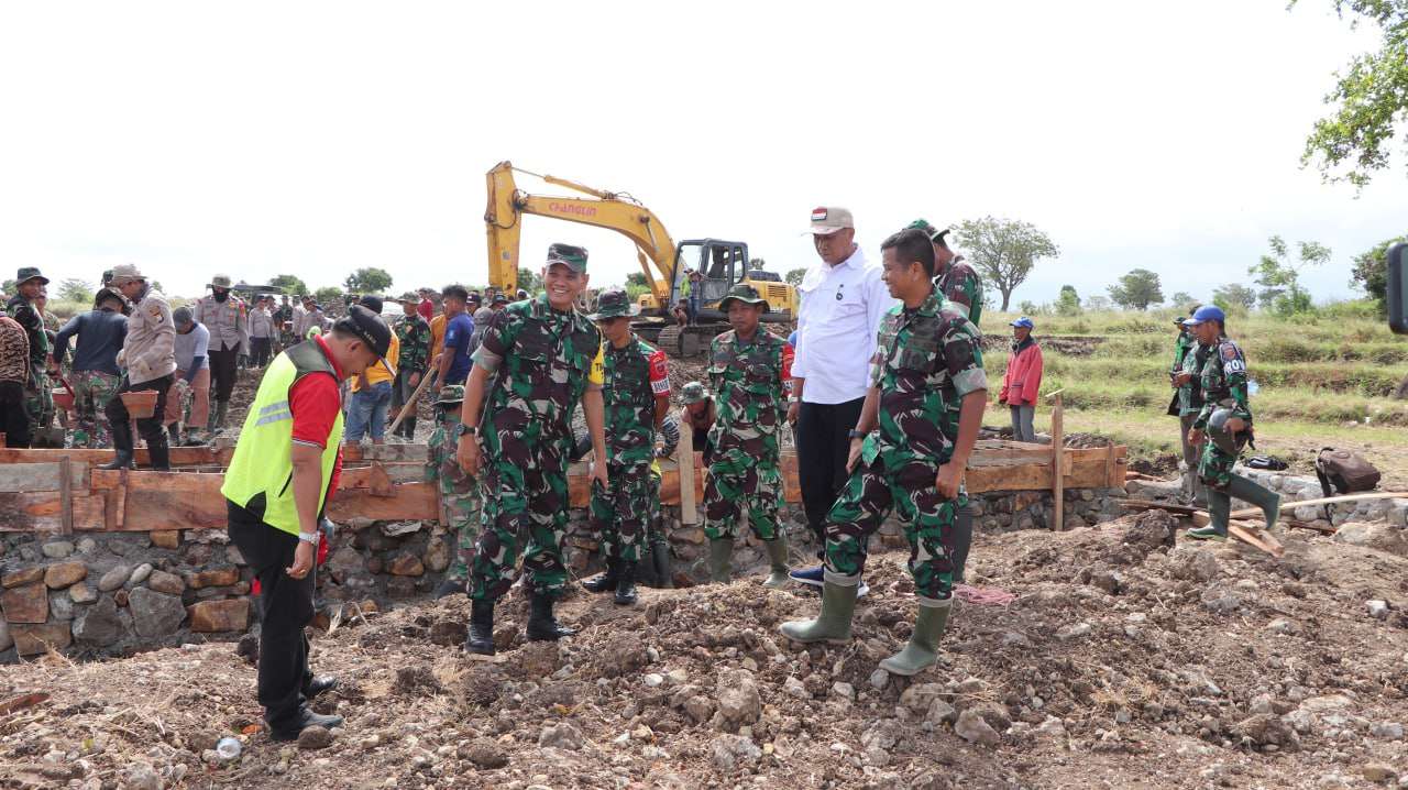 Wasev TNI AD Pantau Pelaksanaan Program TMMD ke-116 Kodim 1425 Jeneponto