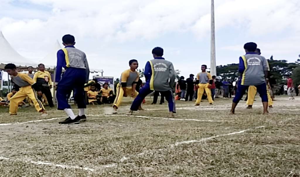 Serunya Gala Asin di Festival Olahraga Tradisional di Jeneponto