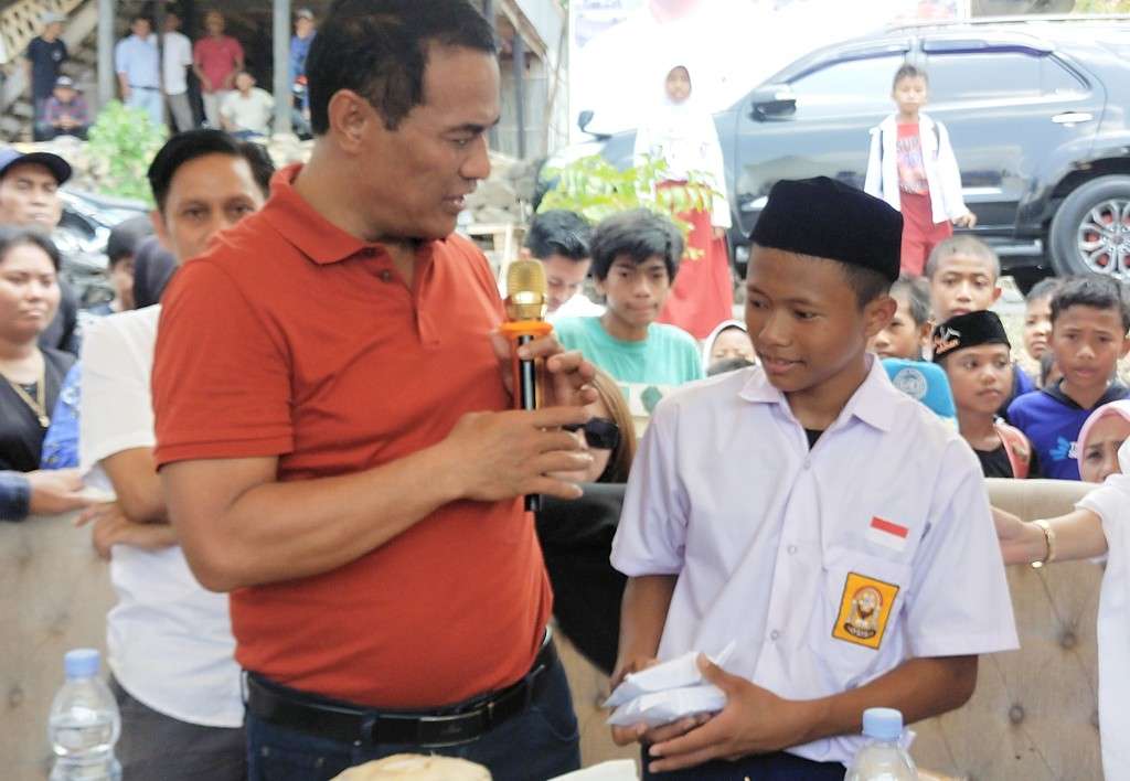 Sosok Anak Yatim Piatu yang Ditanggung Andi Amran Sulaiman Hingga Perguruan Tinggi