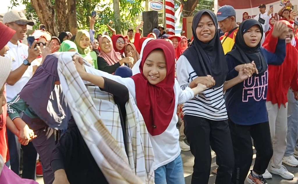 Lomba Lari Balon dan Sarung Semarakkan Peringatan HUT Ke-79 RI di Jeneponto