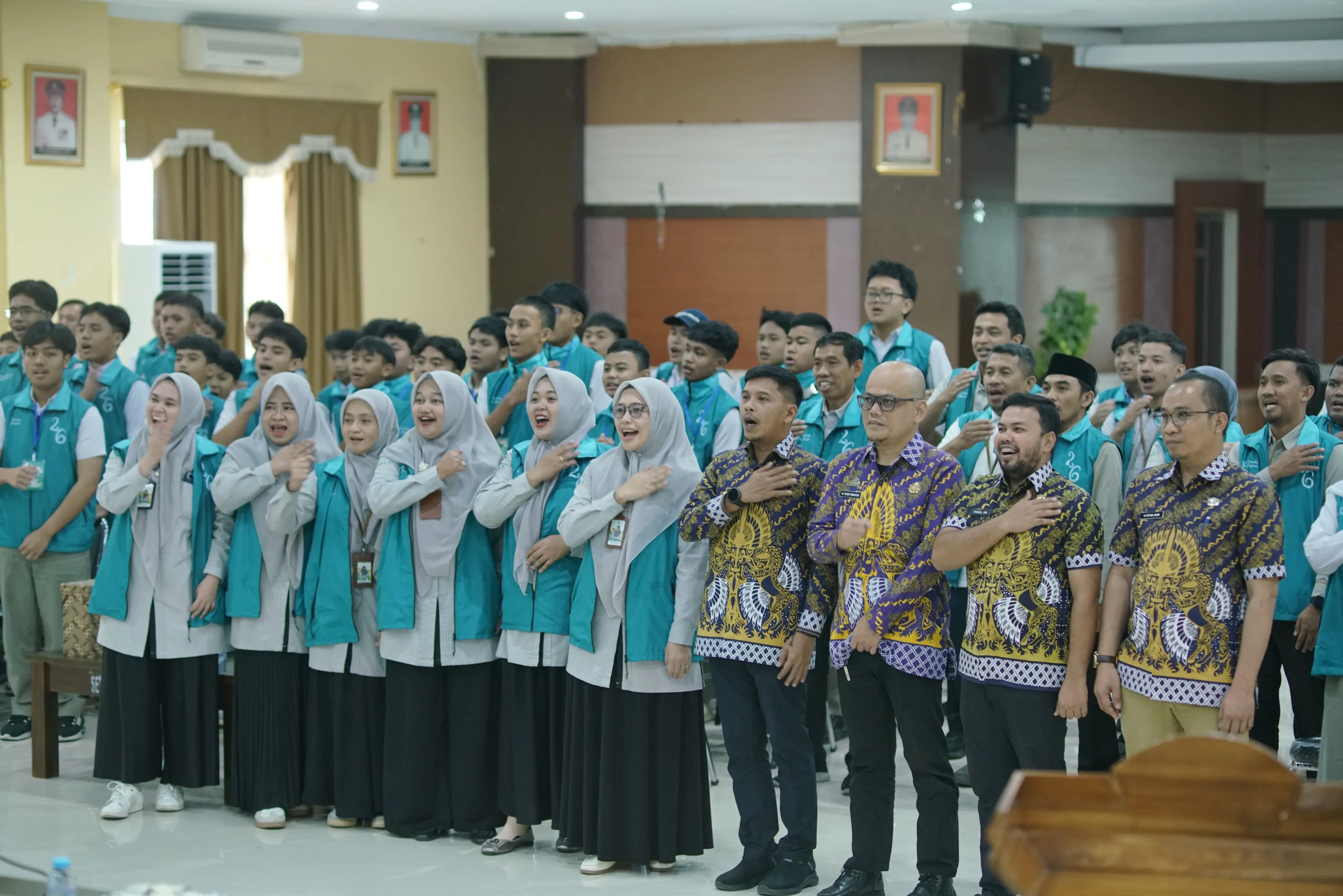 SMP Islam Athirah Makassar Gelar Silaturahmi dan Fieldtrip Sosial di Jeneponto