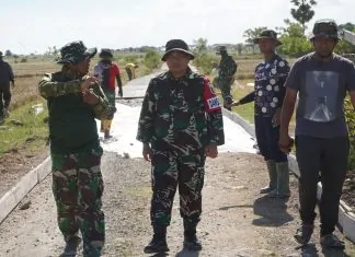 Keringat di Tanah Arpal, Bekerja Dengan Hati, Dansatgas TMMD Ke-128 Kodim Jeneponto Pastikan Pembangunan Maksimal Keringat di Tanah