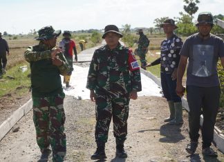 Keringat di Tanah Arpal, Bekerja Dengan Hati, Dansatgas TMMD Ke-128 Kodim Jeneponto Pastikan Pembangunan Maksimal Keringat di Tanah