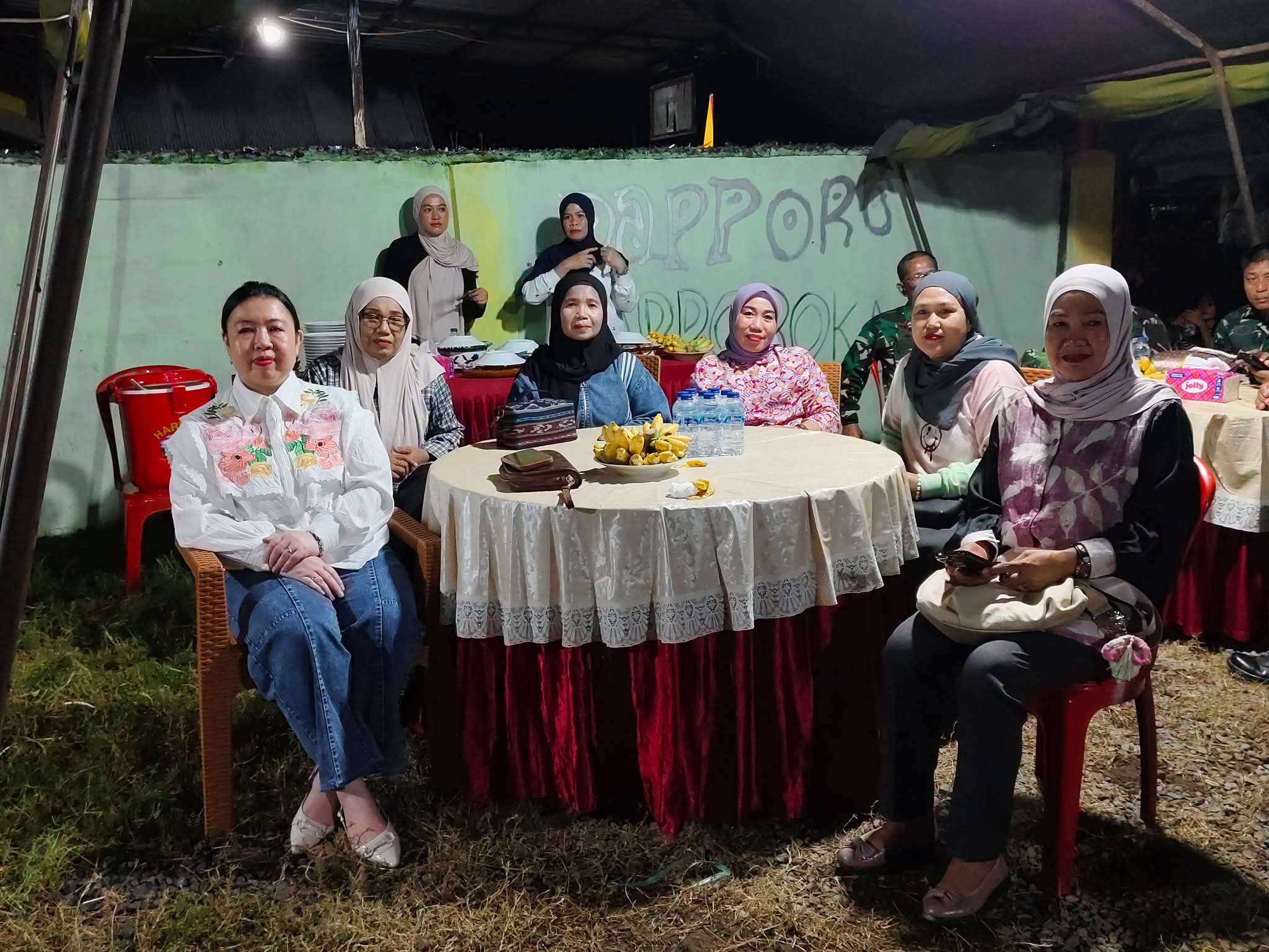 Hangat dalam Kebersamaan, Satgas TMMD Kodim 1425 Jeneponto dan Warga Arpal Pererat Silaturahmi