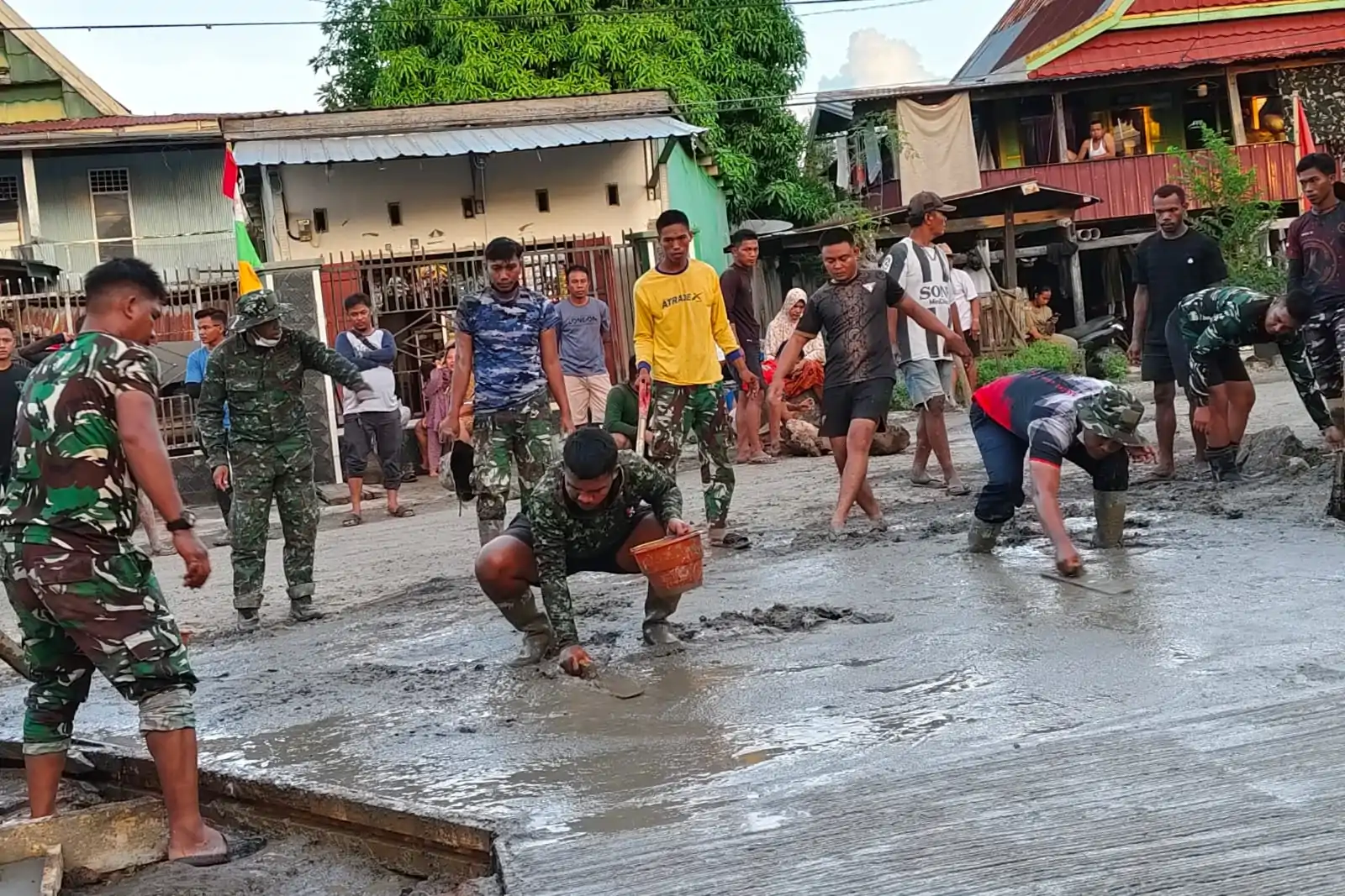 Jejak Keringat Satgas TMMD, Jalan Rabat Beton 1.100 Meter Hubungkan Dua Kecamatan, Buka Gerbang Kesejahteraan