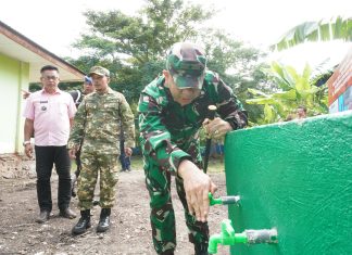 Pastikan Hasil Kerja Berkualitas, Danrem 141 Toddopuli Tinjau Langsung Pembangunan TMMD di Desa Arpal Pastikan Hasil